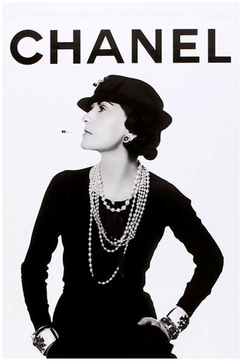 coco chanel diseñadora|logo de Coco Chanel.